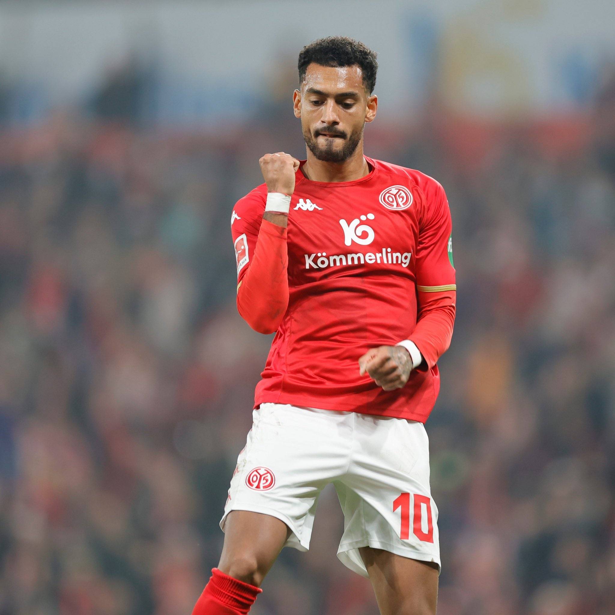 转折点多特蒙德防线松动,葡超赛后攻防权衡,更衣室稳定,年轻球员得到机会的简单介绍 转折点多特蒙德防线松动,葡超赛后攻防权衡,更衣室稳定,年轻球员得到机会的简单介绍