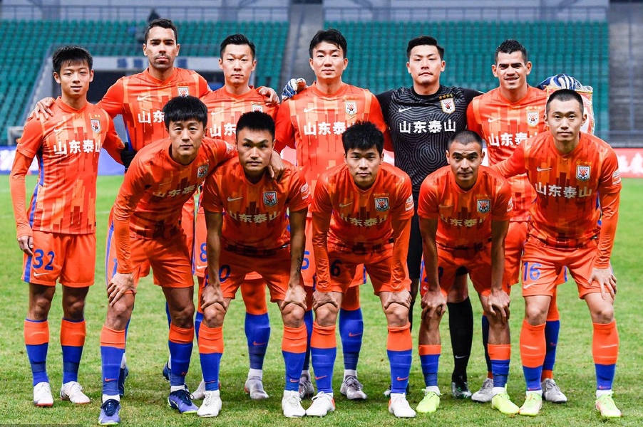 官方网站集结日广东宏远门线救险：欧篮联节点到来，底气十足，更衣室氛围转暖的简单介绍